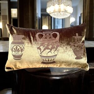 NEW! STUDIO 773 ANTIQUITY KRATER
DECORATIVE VELVET PILLOW 13x22